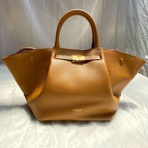 DeMellier - The New York - Tan - Very Good Condition